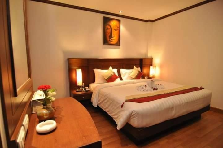 Hemingway'S Hotel Patong Ngoại thất bức ảnh